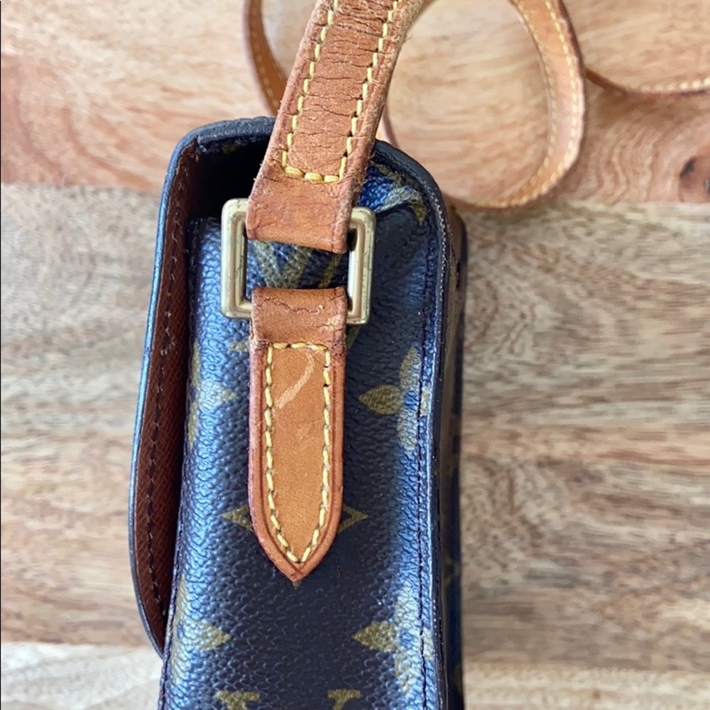 Authentic Mini Louis Vuitton Saint Cloud Crossbody - Picture 10 of 16